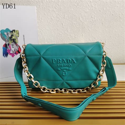 a href http www.voguebagmall.com aaa-prada-bags-replica-online.html|prada leather bag.